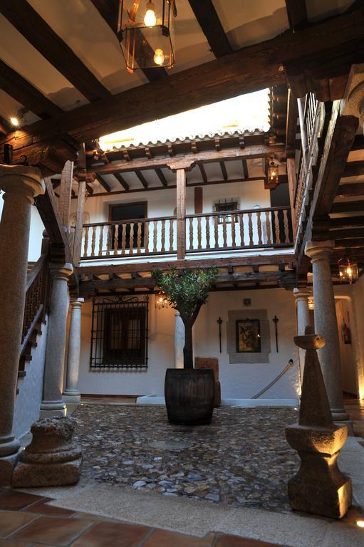 Posada Del Tio Juanon 나발카르네로 외부 사진