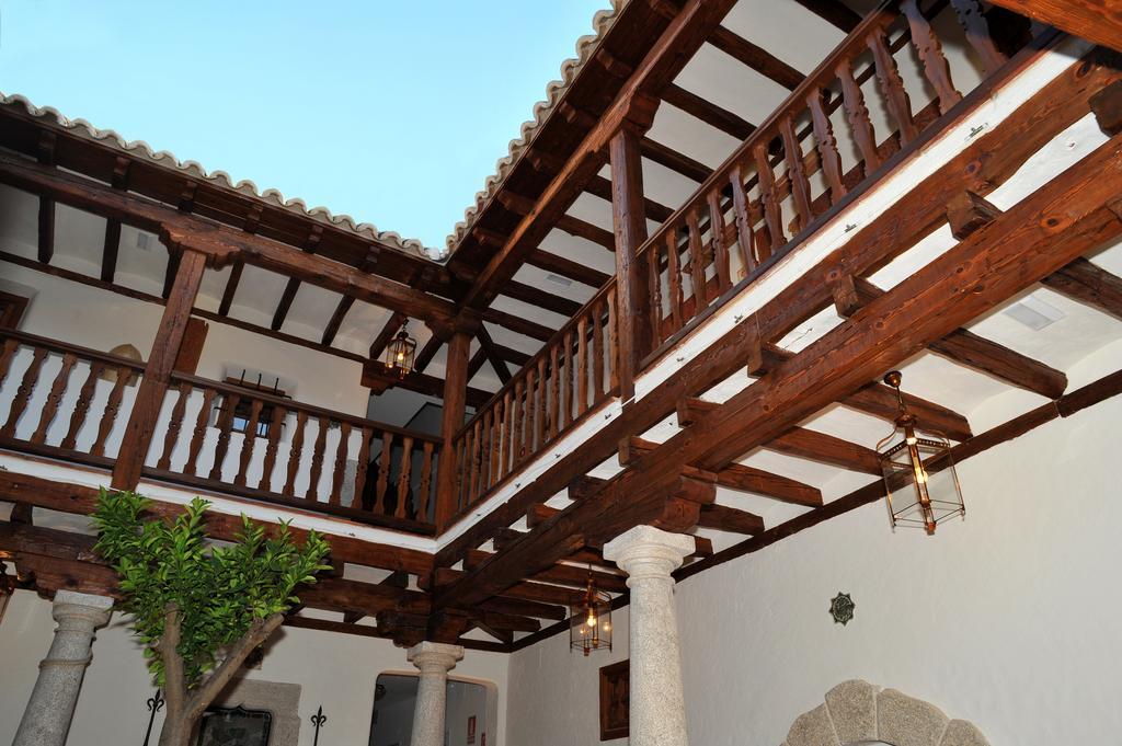Posada Del Tio Juanon 나발카르네로 외부 사진
